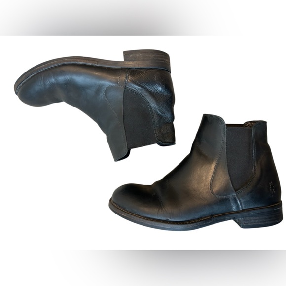 FLY London 7.5 Chelsea leather boots good used condition - Picture 1 of 13